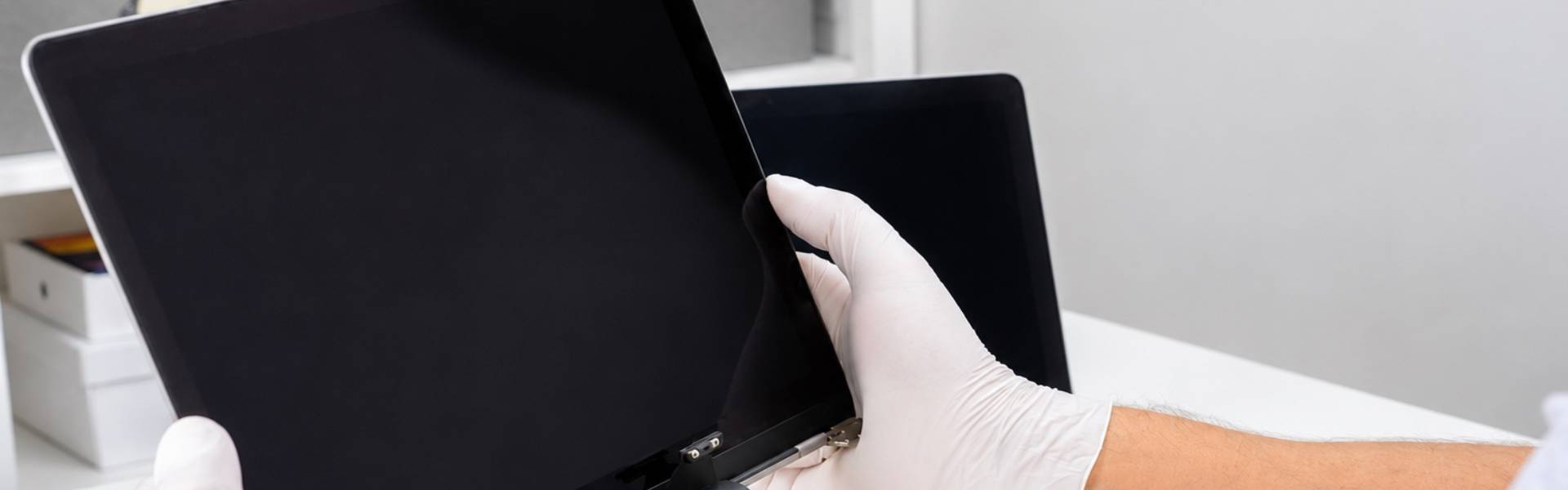 MacBook Screen Replacement